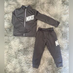 Nike Toddler Boy Set - 3T